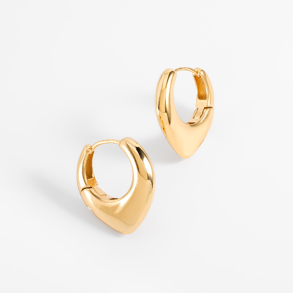 Aretes en 4 baños de oro diseño aro moderno pulido