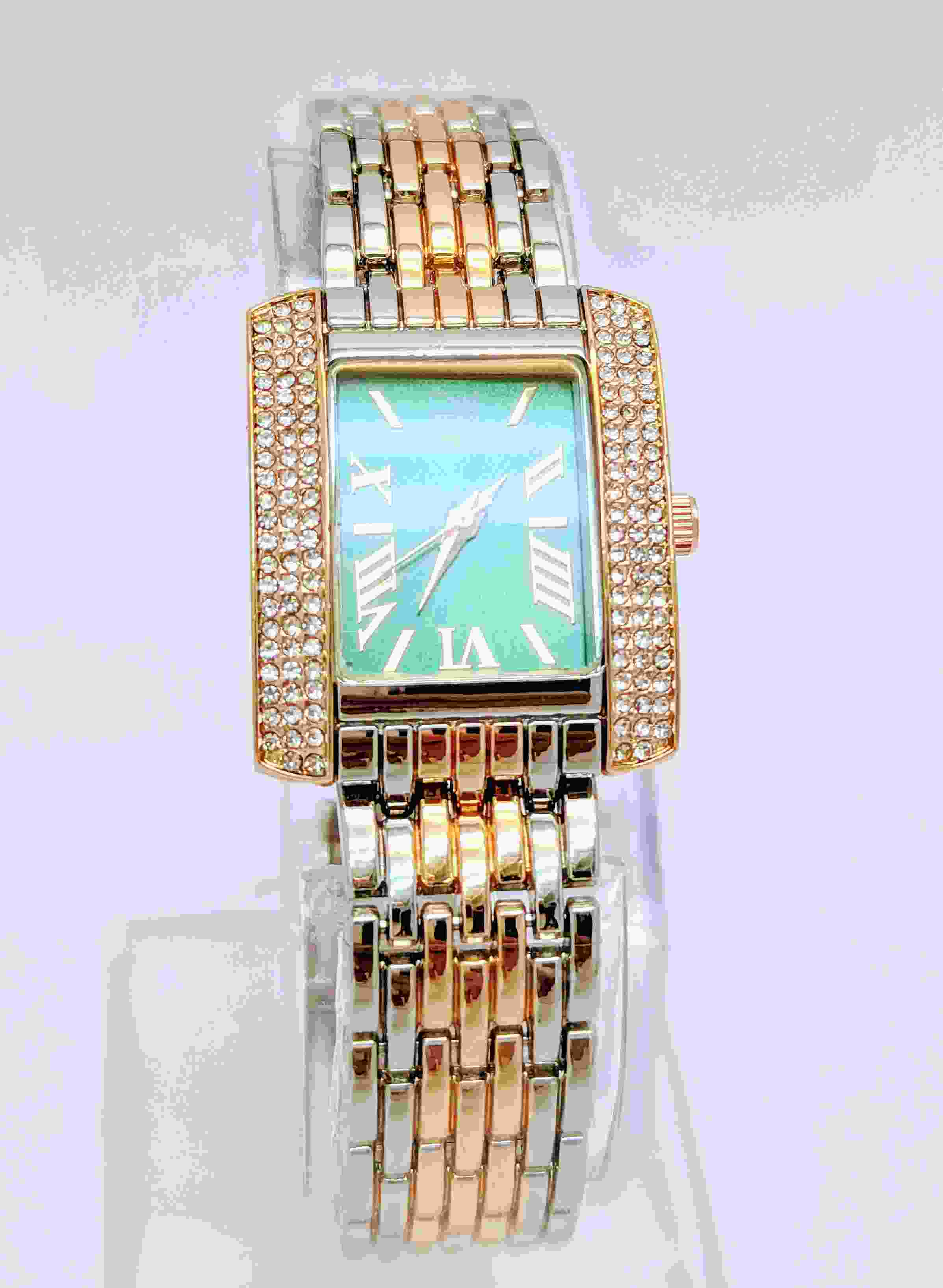 Elegant Women's Wristwatch