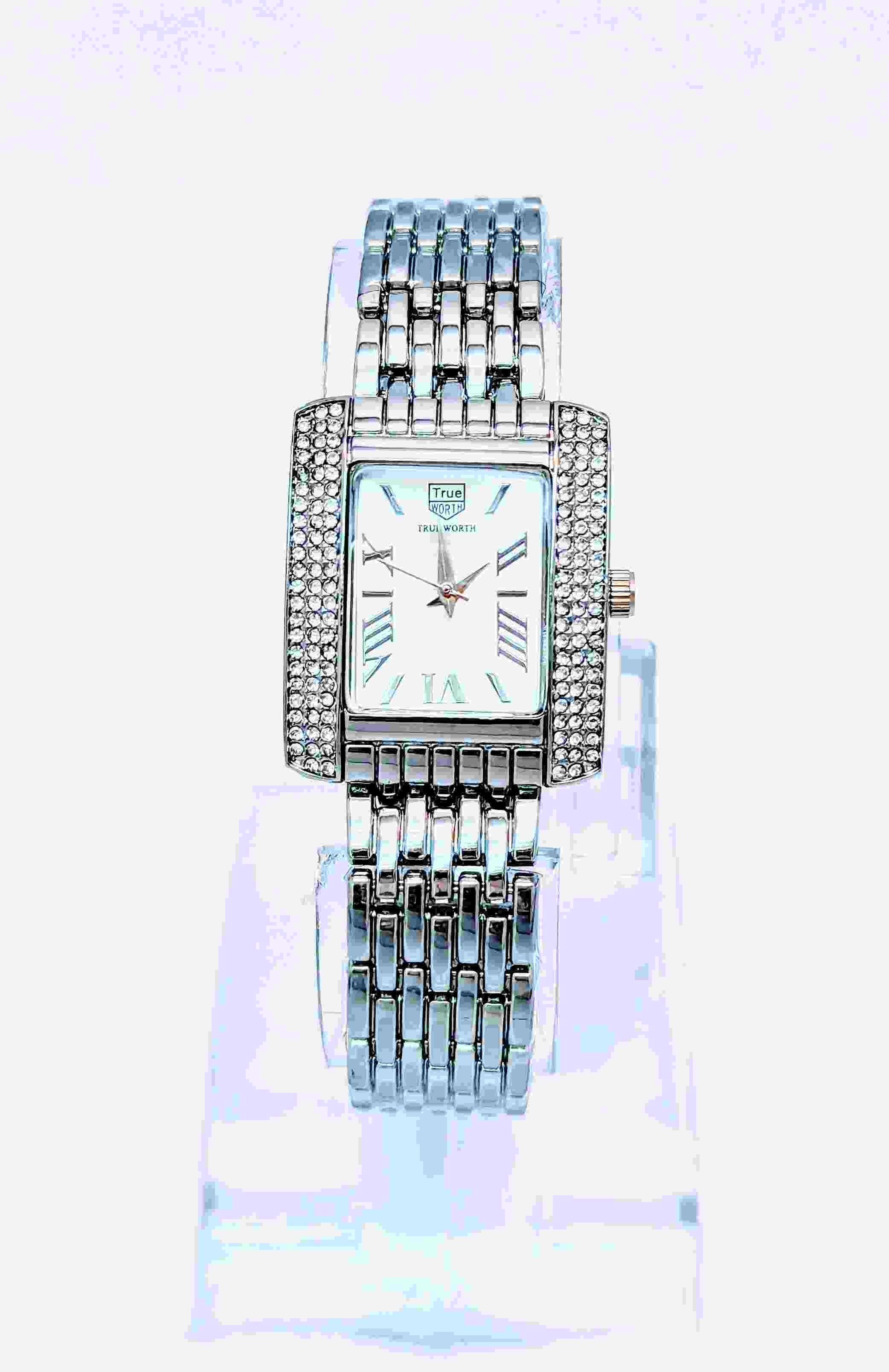 Elegant Silver Wristwatch