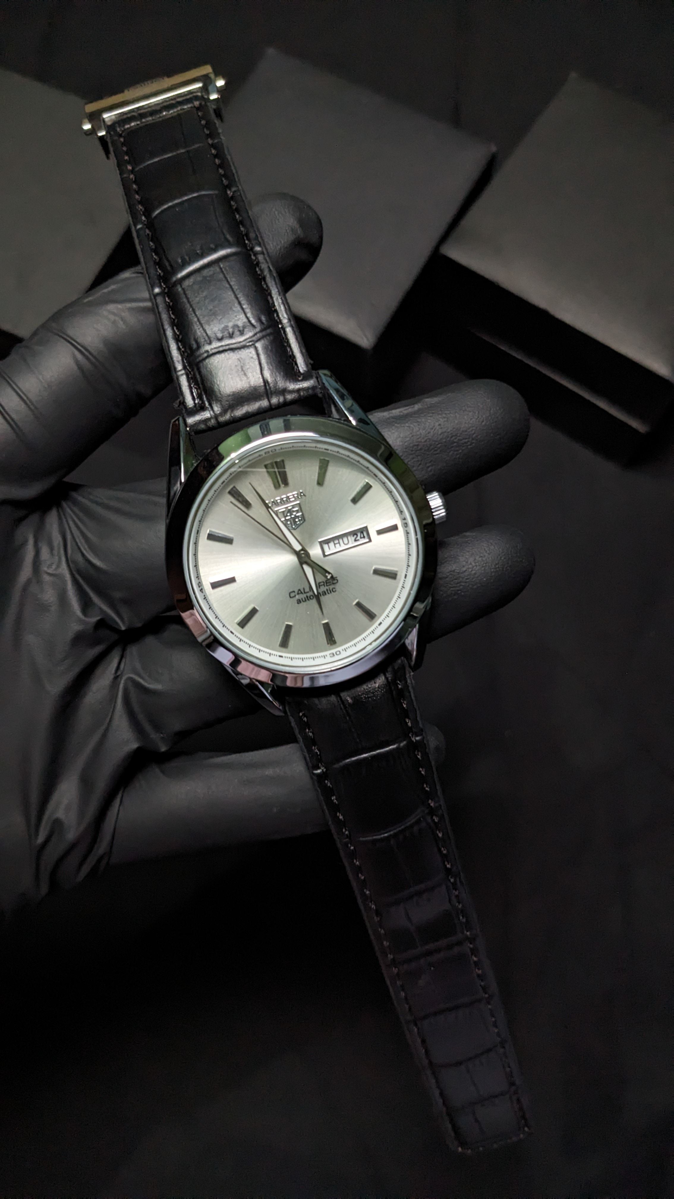 Tag Heuer Carrera Leather strap White dial