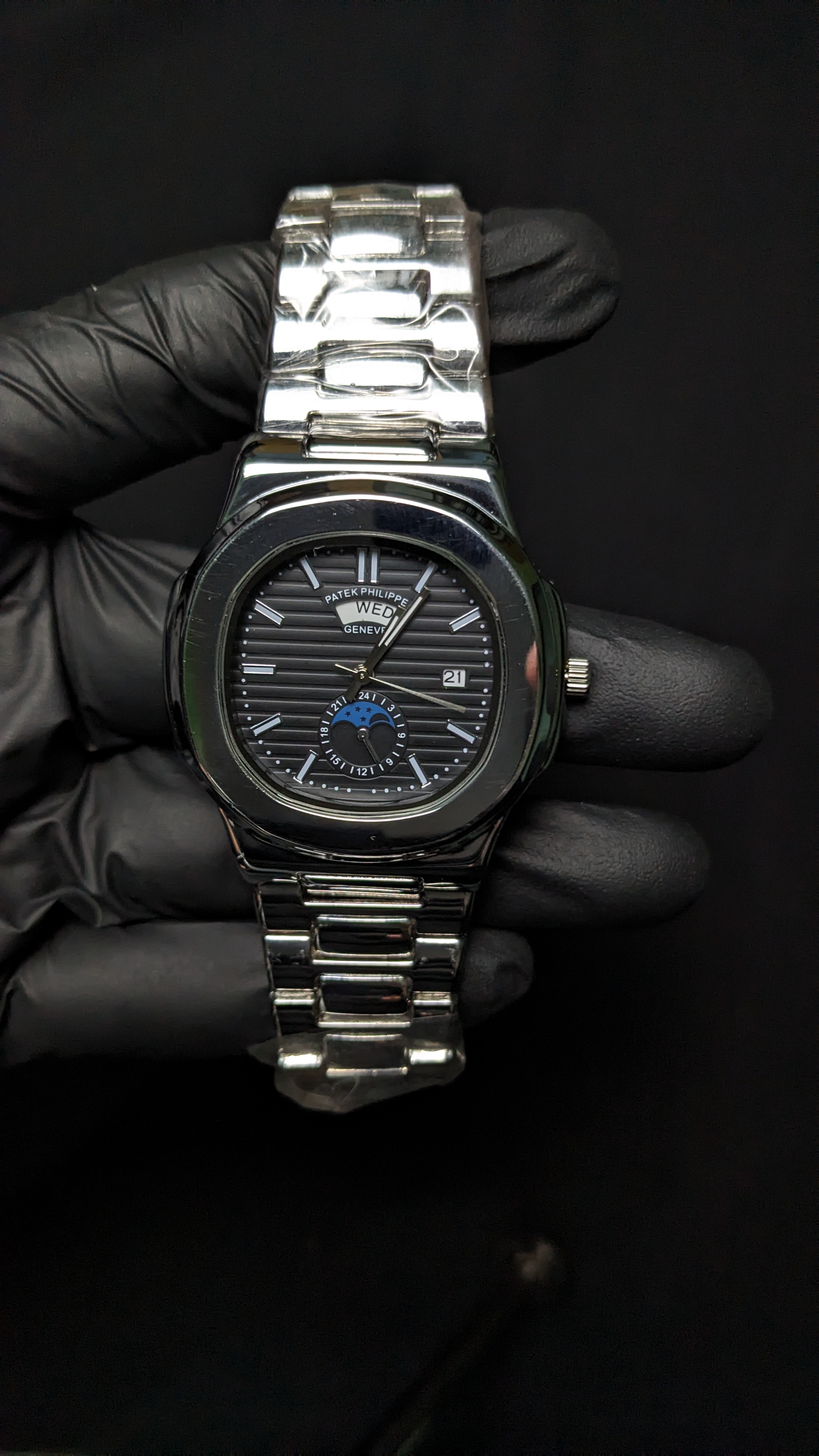 Patek Philippe Nautilus Black dial