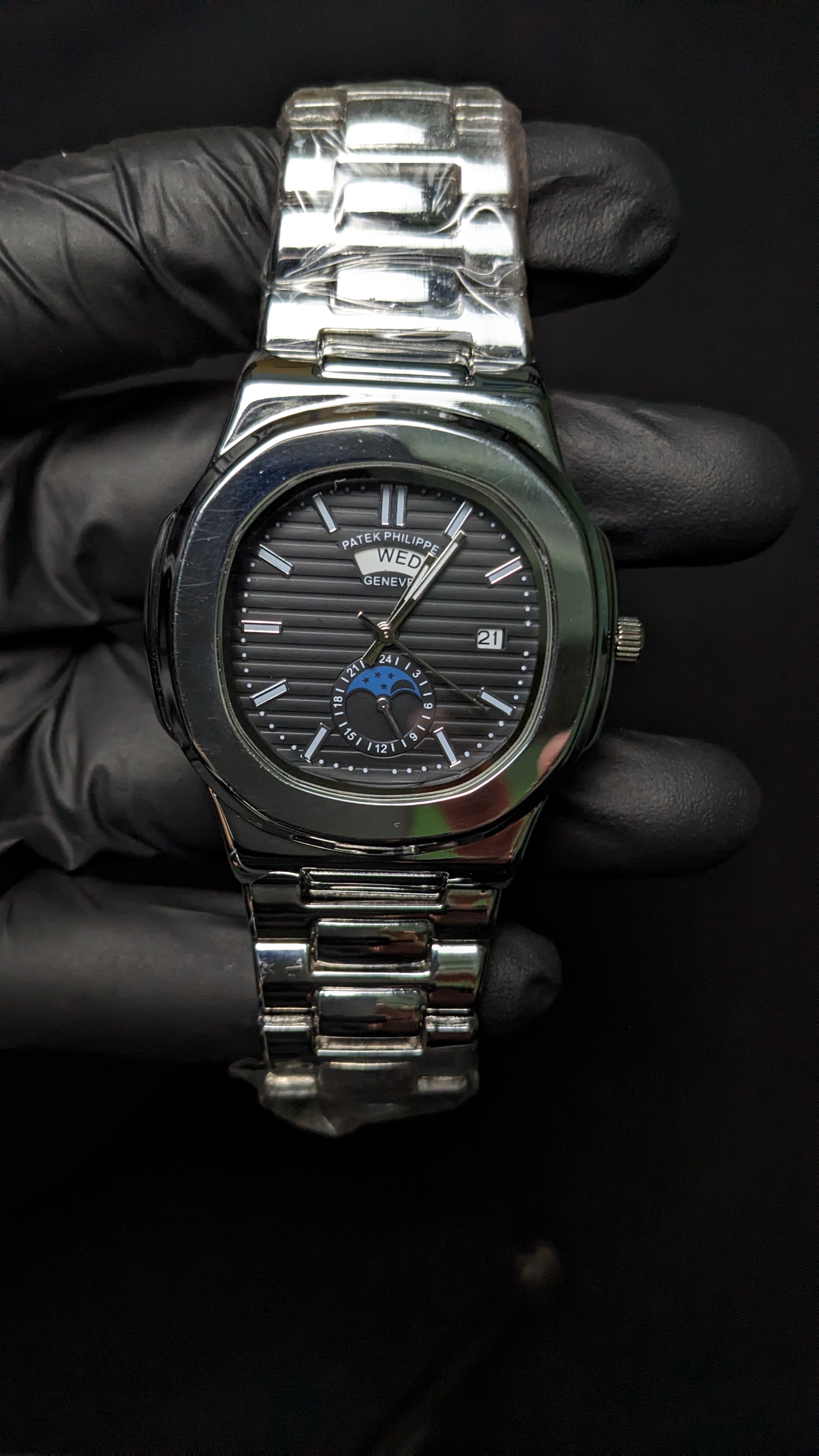 Patek Philippe Nautilus Black dial