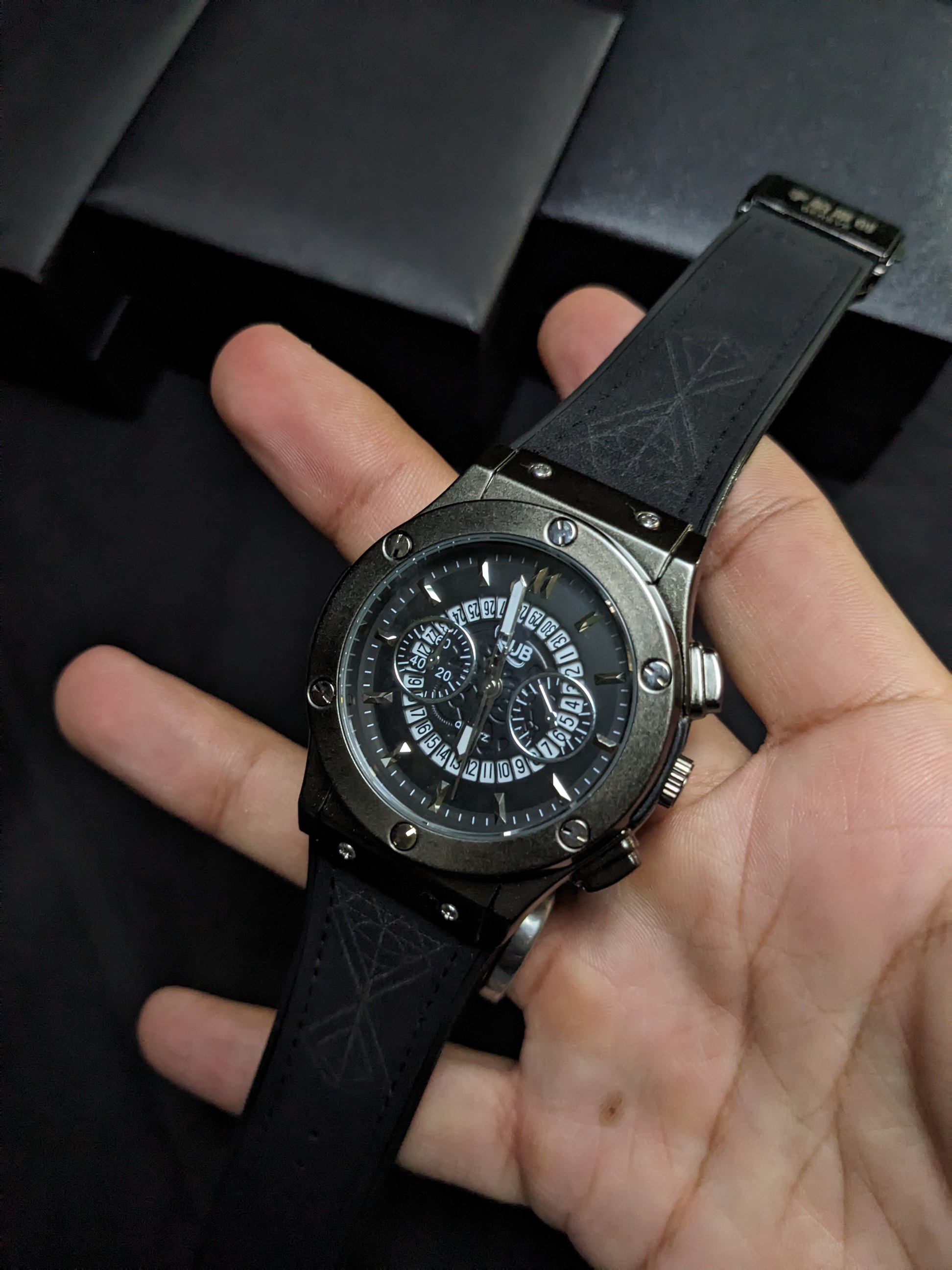 Hublot Date Skeleton (Metallic Grey)