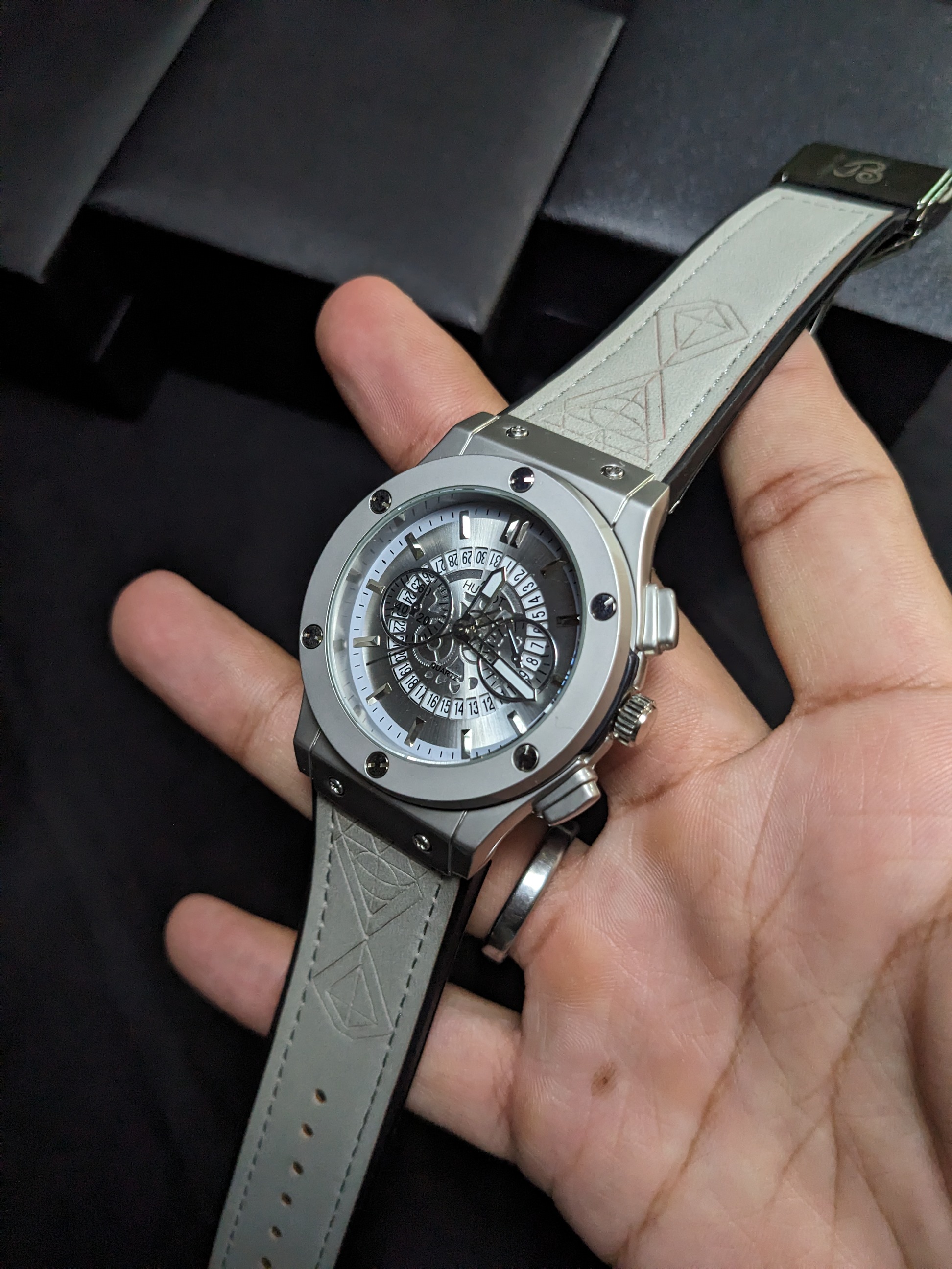 Hublot Date Skeleton White strap (Silver)