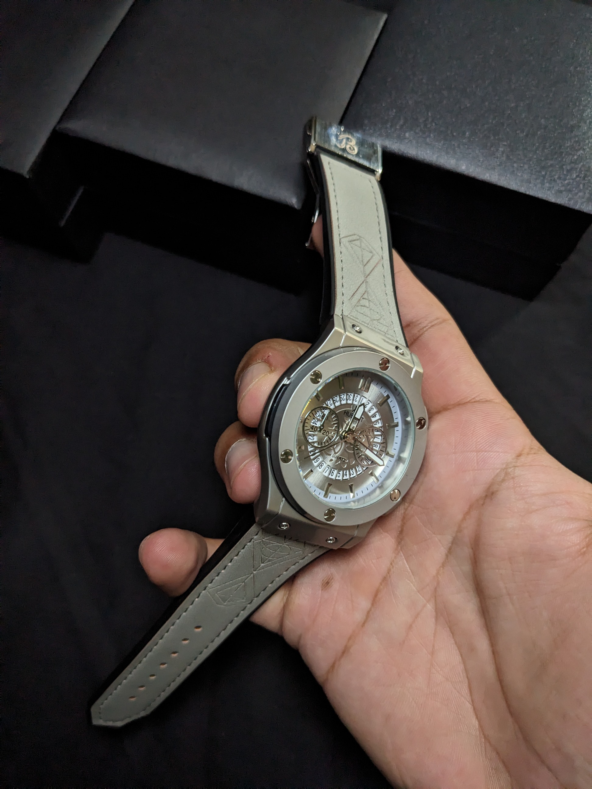 Hublot Date Skeleton White strap (Silver)