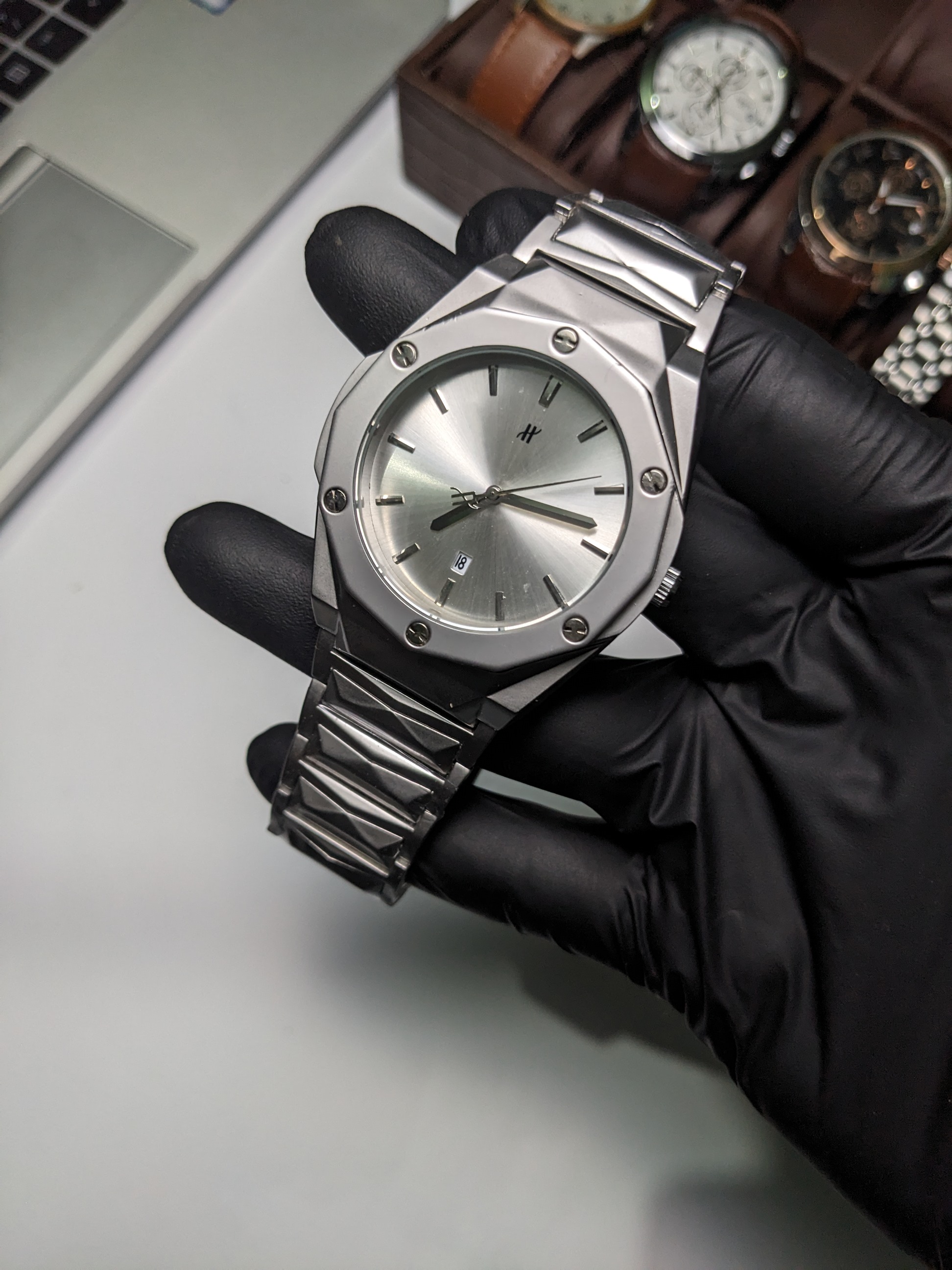 Hublot Diamond Cut Simple (Silver) 