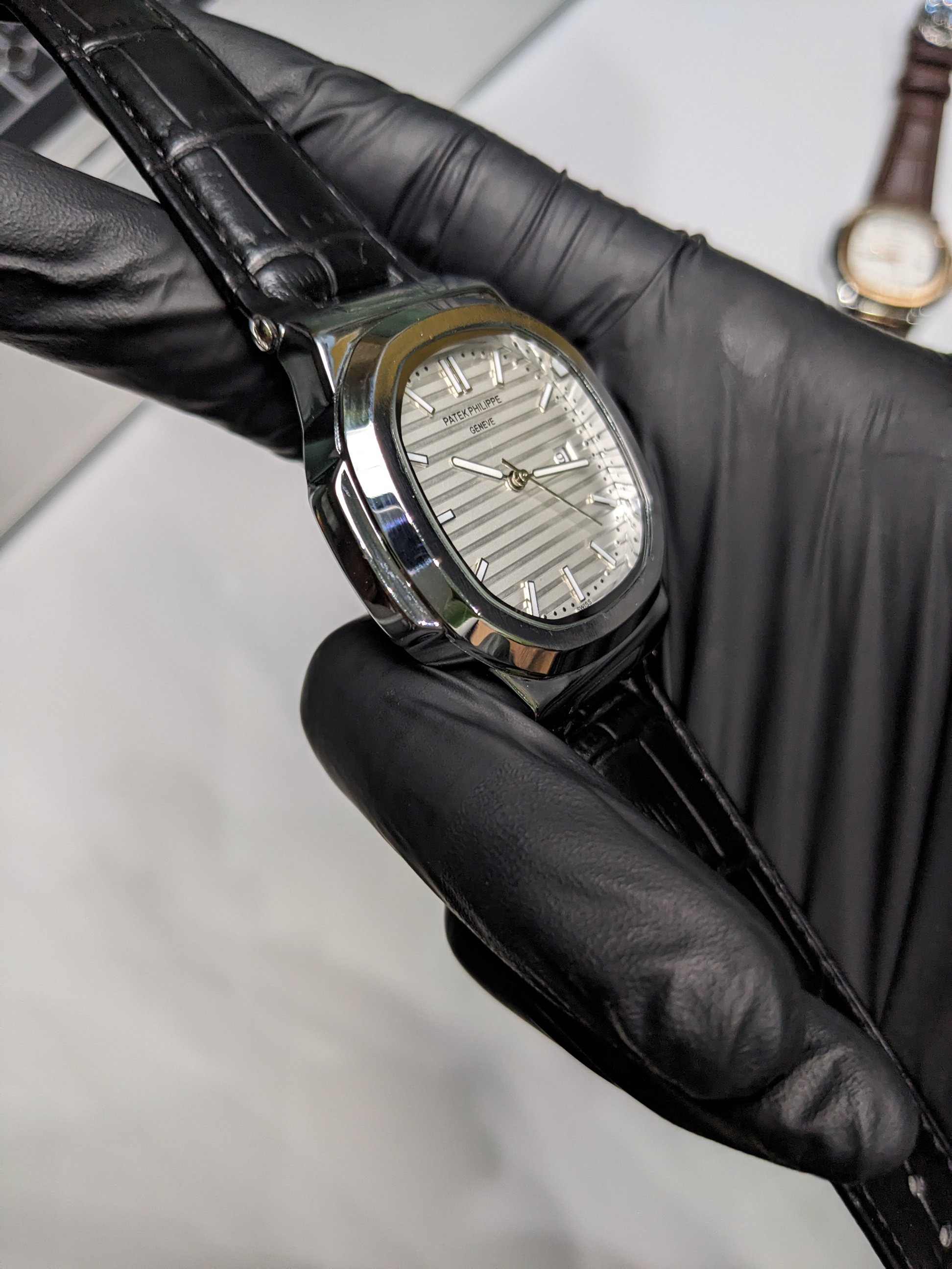 PP Nautilus Black Leather strap (Silver)