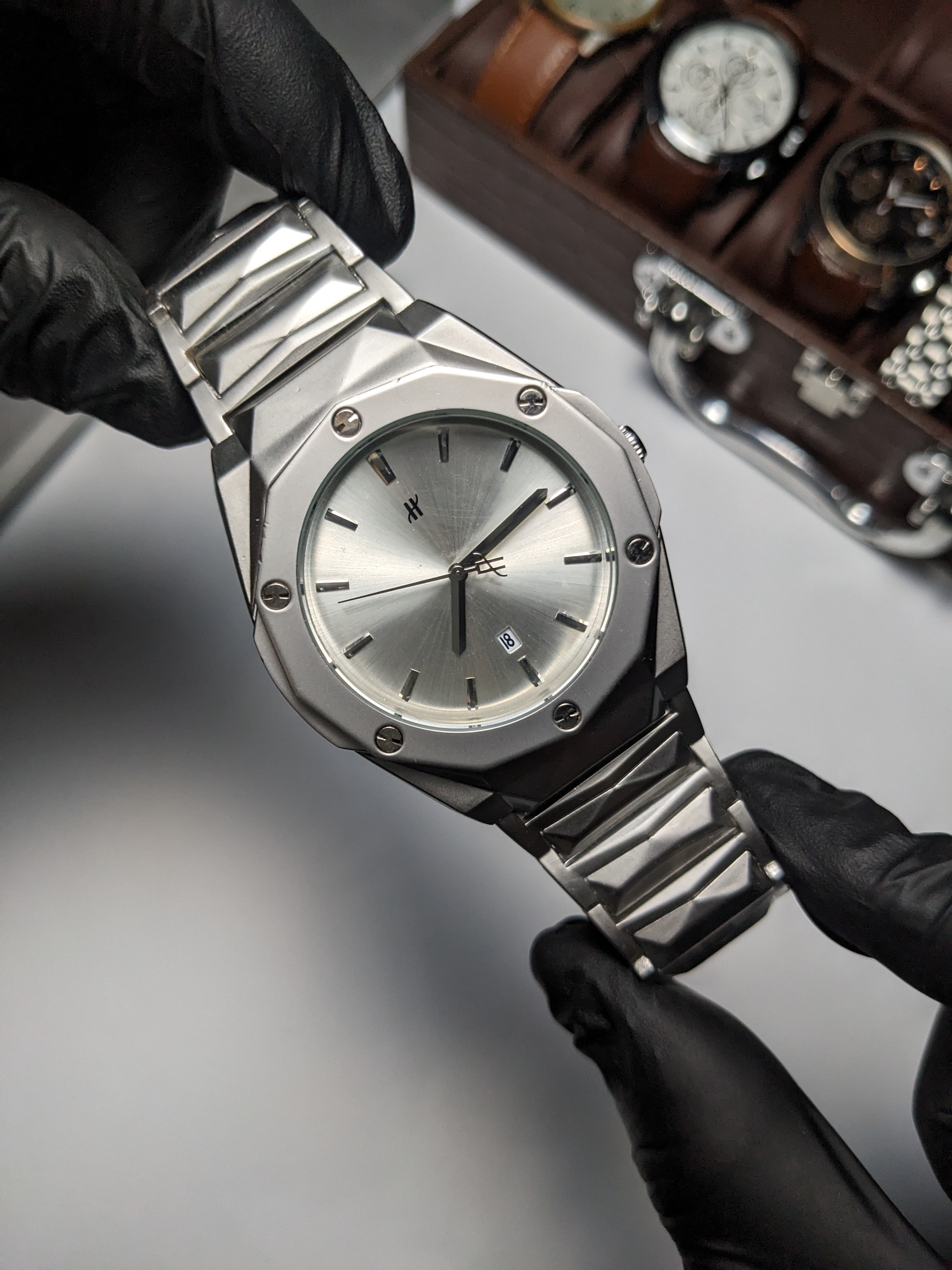 Hublot Diamond Cut Simple (Silver)