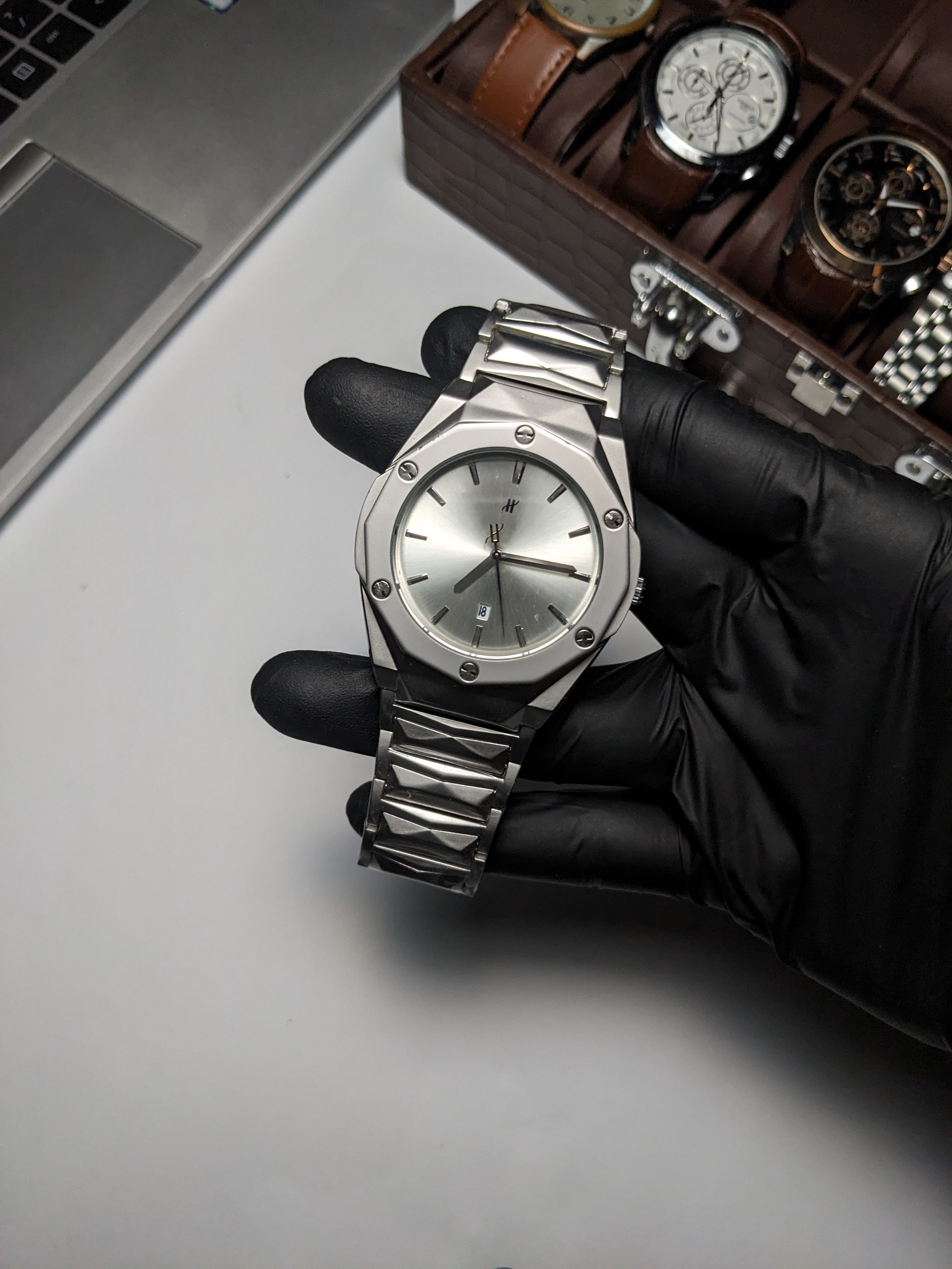 Hublot Diamond Cut Simple (Silver) 