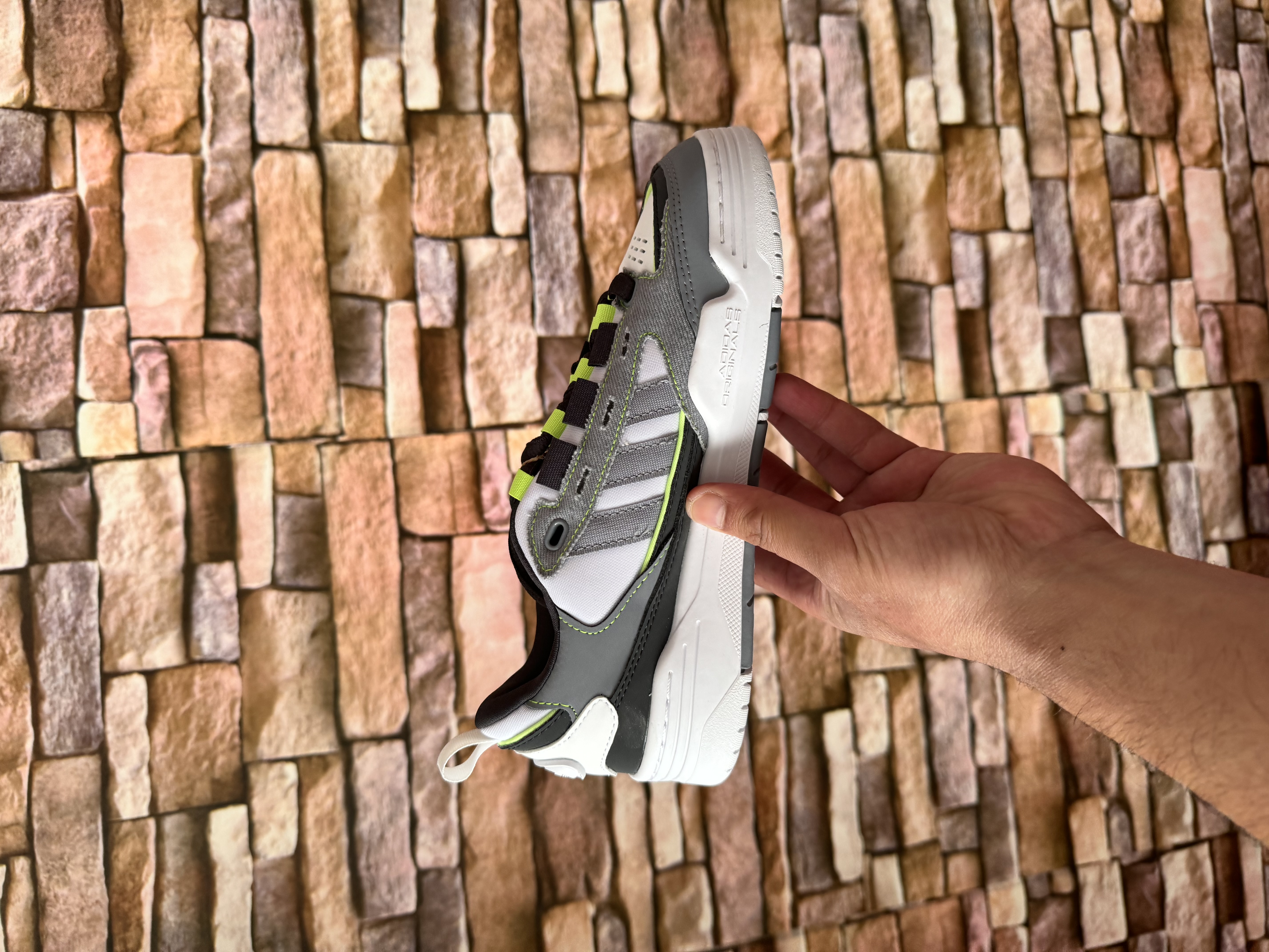 Adidas ADI2000J