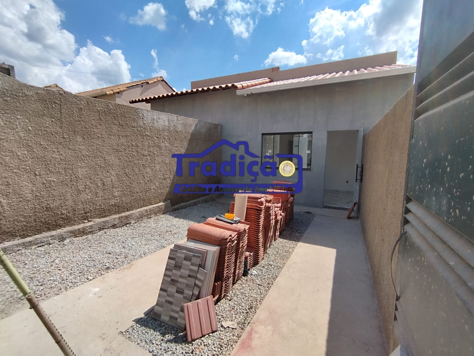 Casa à venda no Bairro Marques Industrial em São Joaquim de Bicas