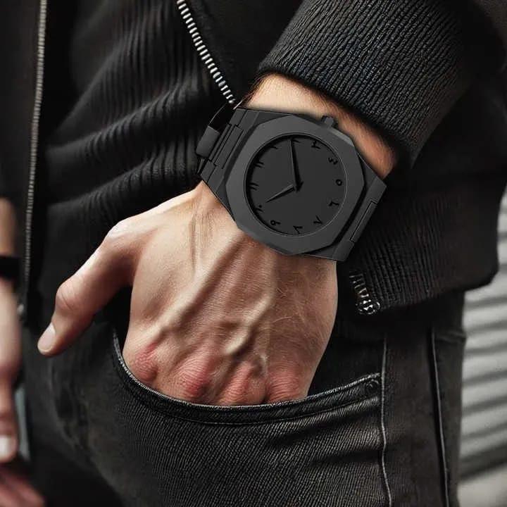 Men's carbon fibre quartz watch