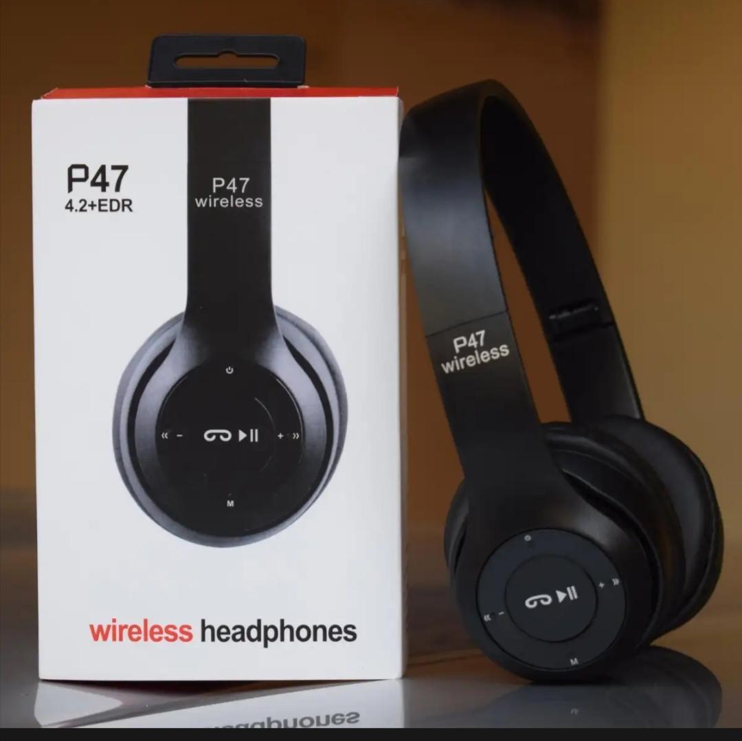Black wireless headphones with voice cancellation