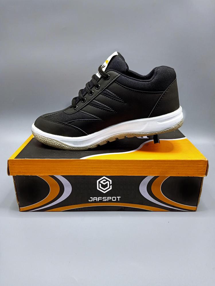 Men's mesh and pu leather sneakers
