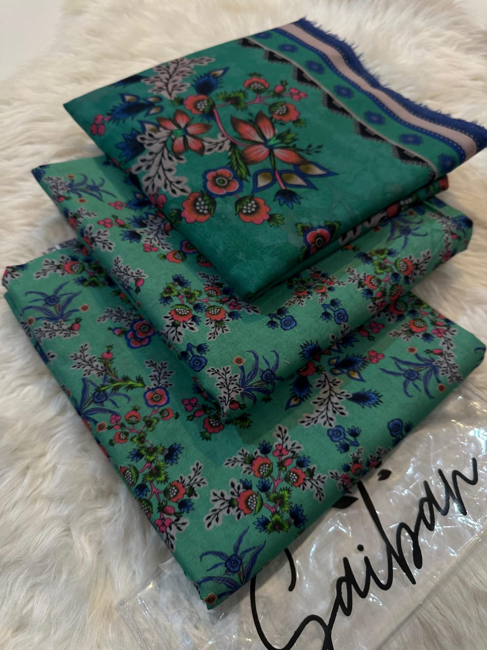 3pc lawn unstitched with lawn voil dubbatta