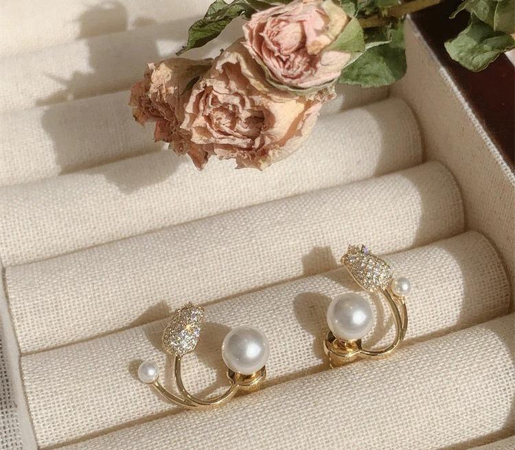 Elegant Pearl and Crystal Earrings