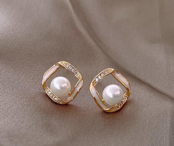 Elegant Pearl Stud Earrings