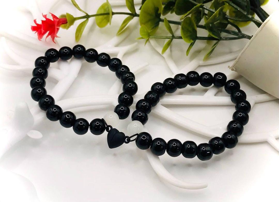 Elegant Black Beaded Bracelet