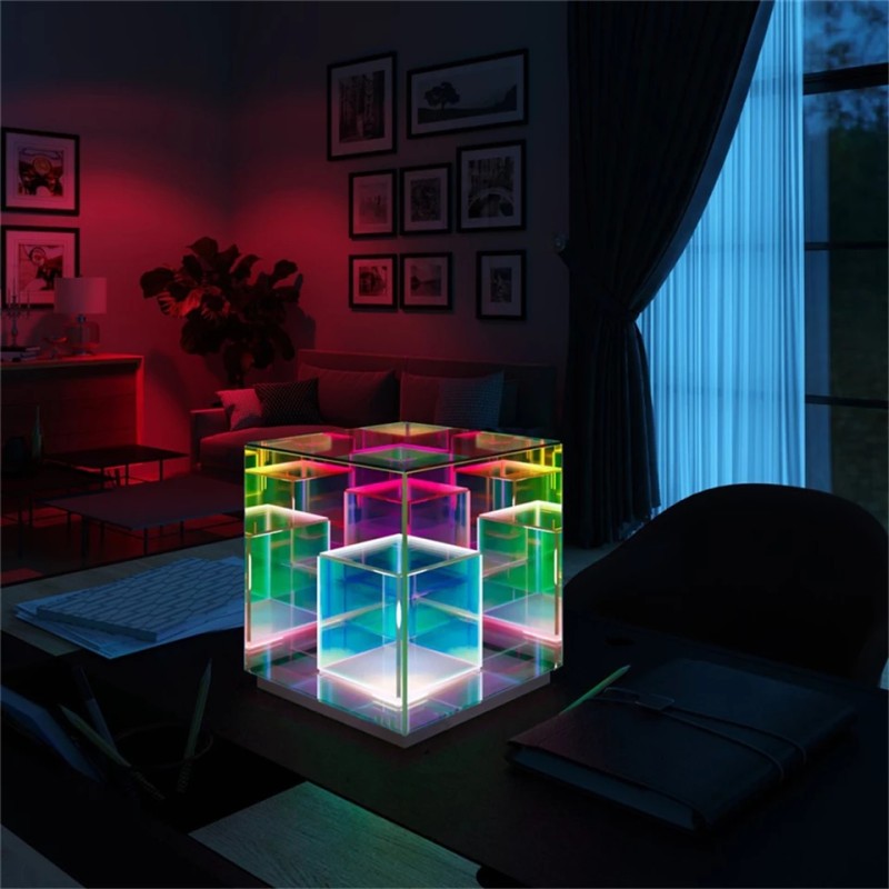 Cubic Infinity Lamp