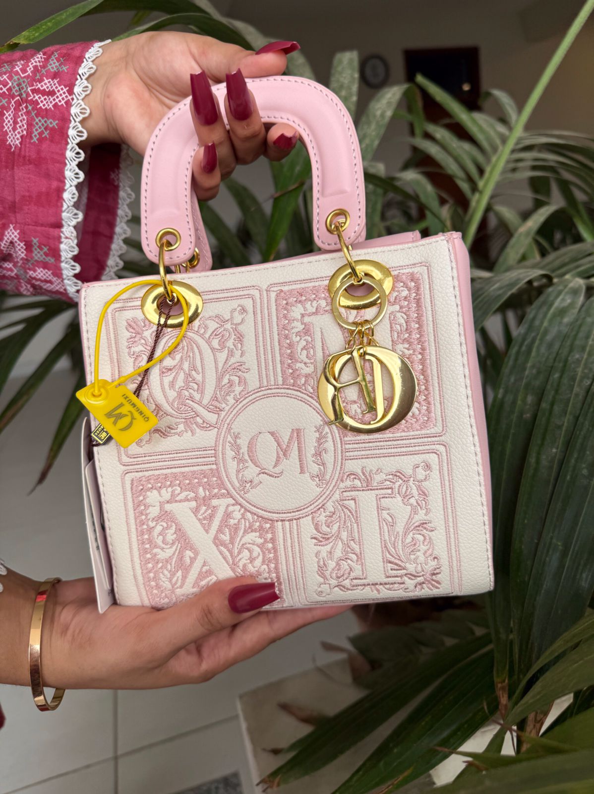 Elegant Embroidered Handbag with Belt – Classy, Bold & Iconic Charm