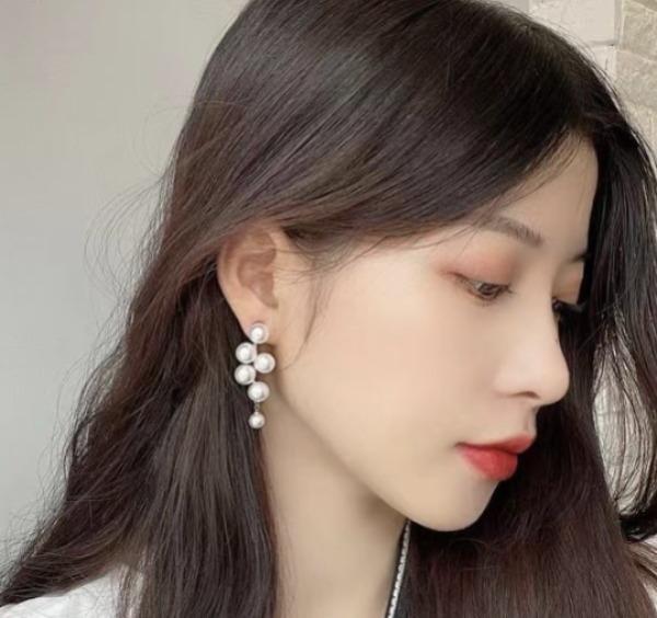 Elegant Pearl Drop Earrings