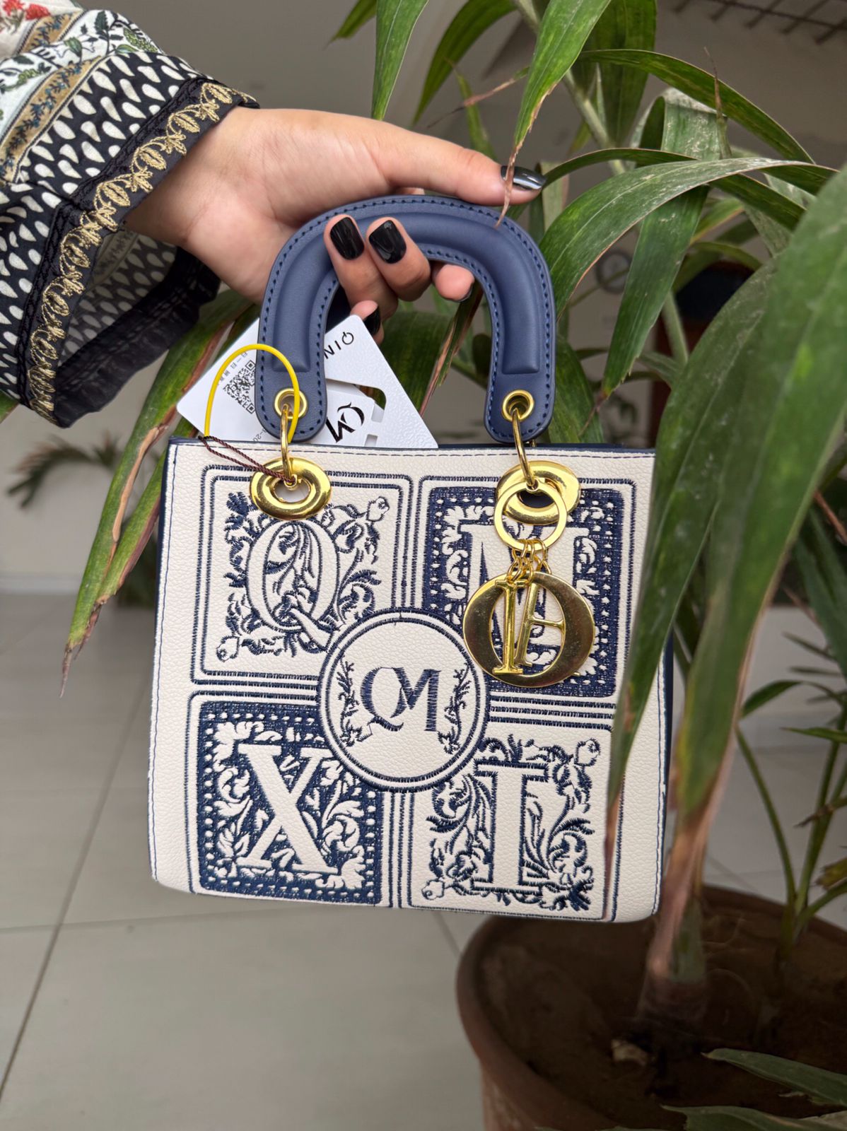 Elegant Embroidered Handbag with Belt – Classy, Bold & Iconic Charm