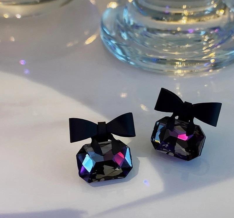Elegant Black Bow Crystal Earrings