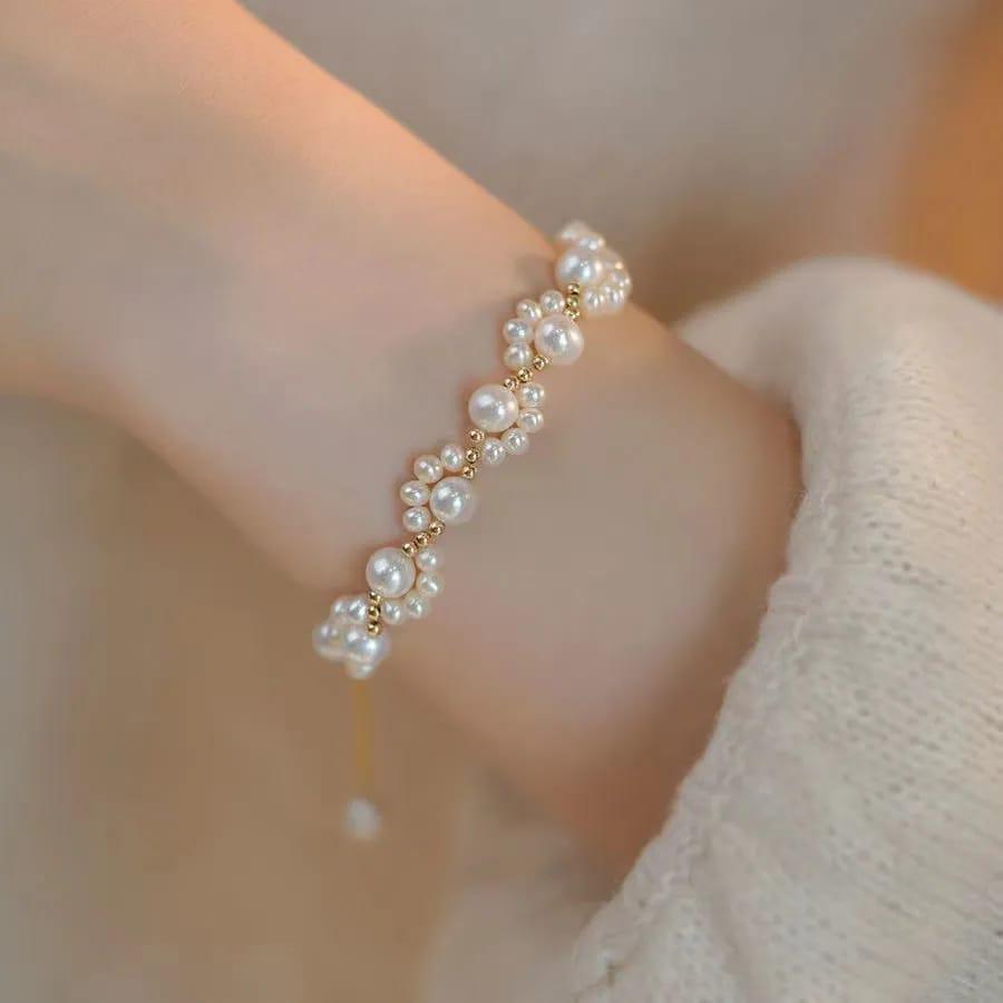 Elegant Pearl Bracelet