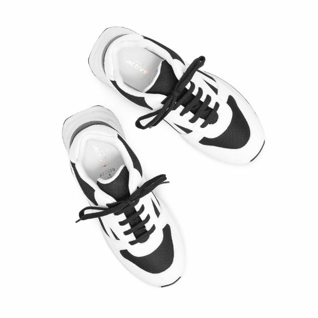 White Casual Sneaker