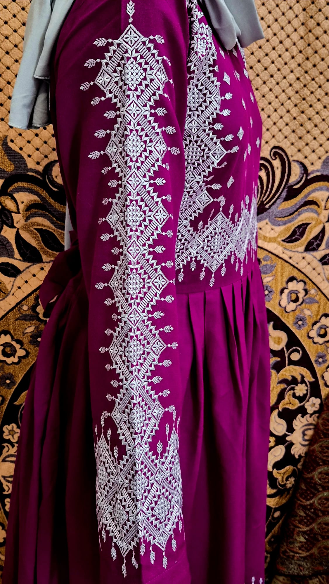 Burgundy & Silver Traditional Afghan Gand