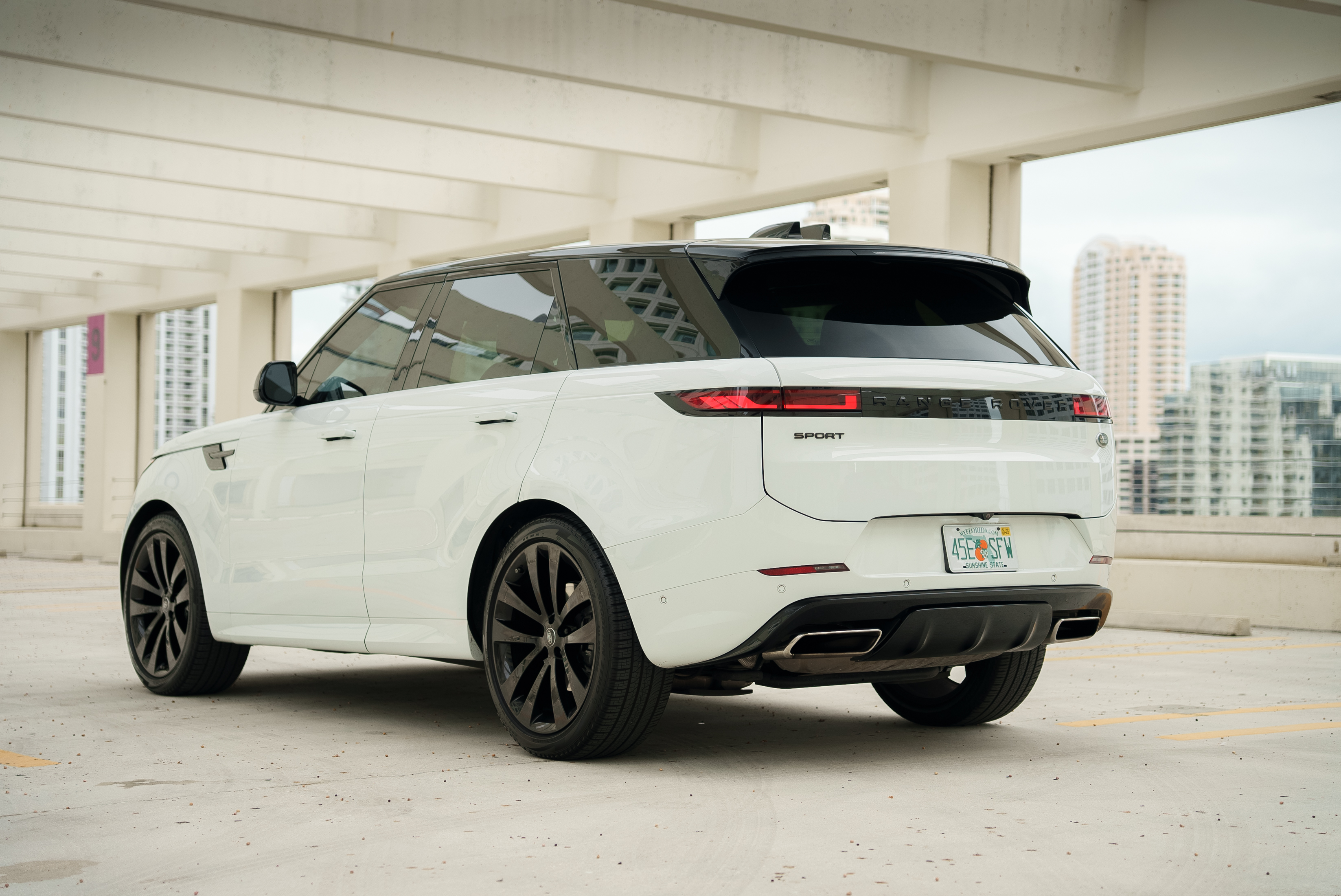2023 RANGE ROVER Sport