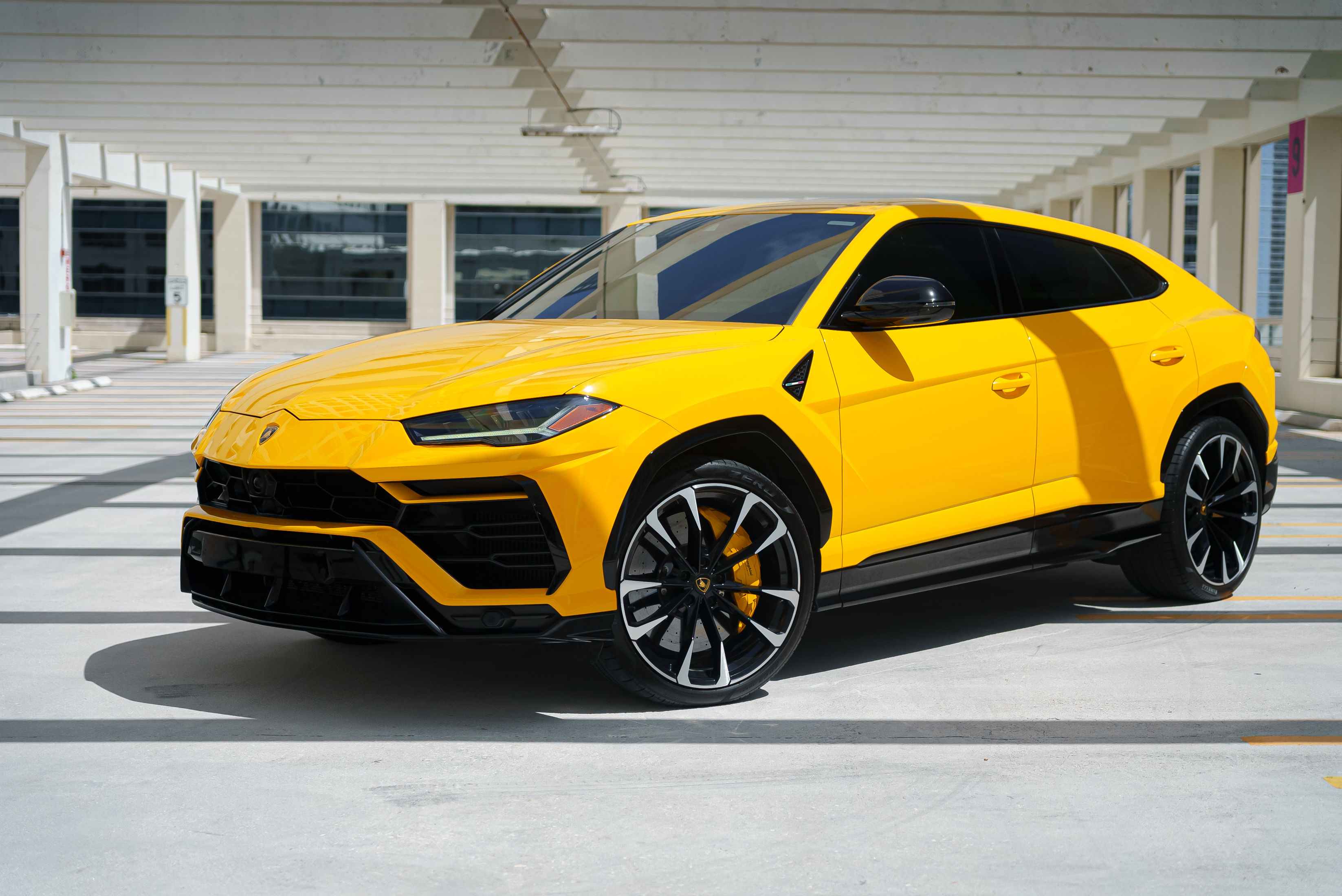 2022 LAMBORGHINI URUS