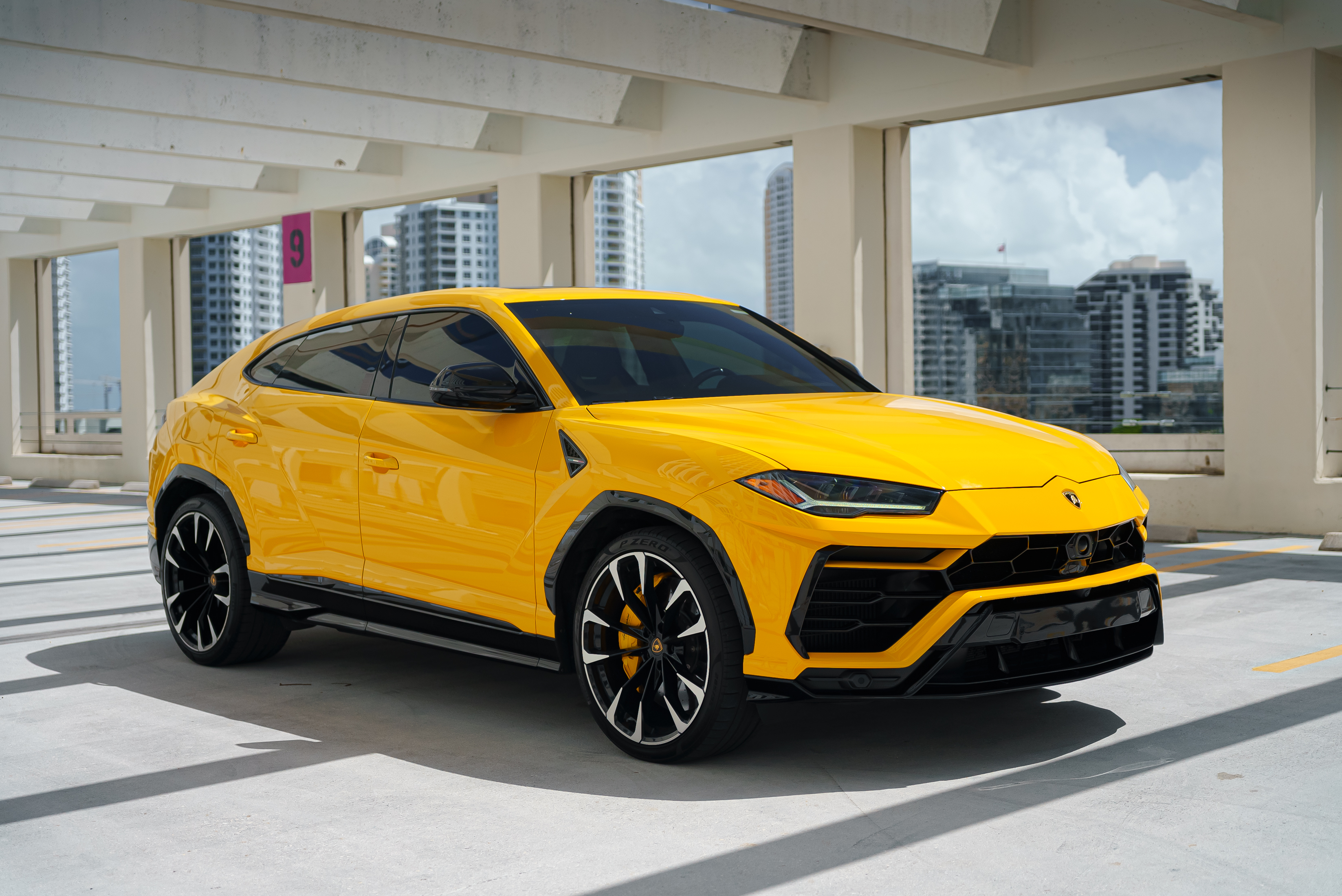 2022 LAMBORGHINI URUS