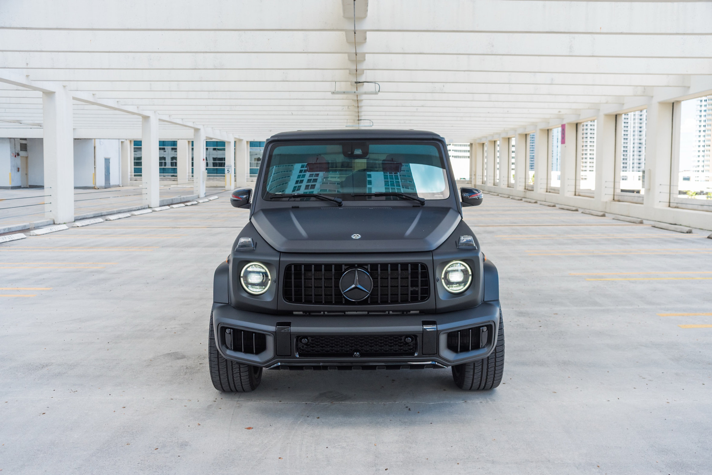 Mercedes-Benz G550 