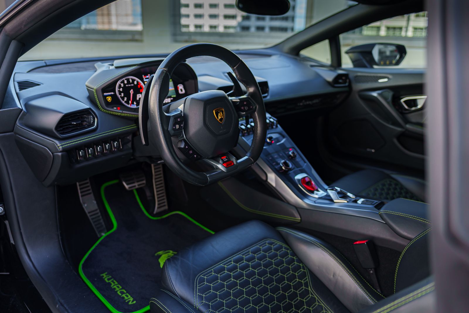 LAMBORGHINI Huracan