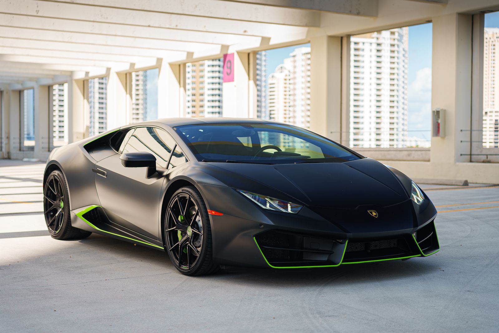 LAMBORGHINI Huracan