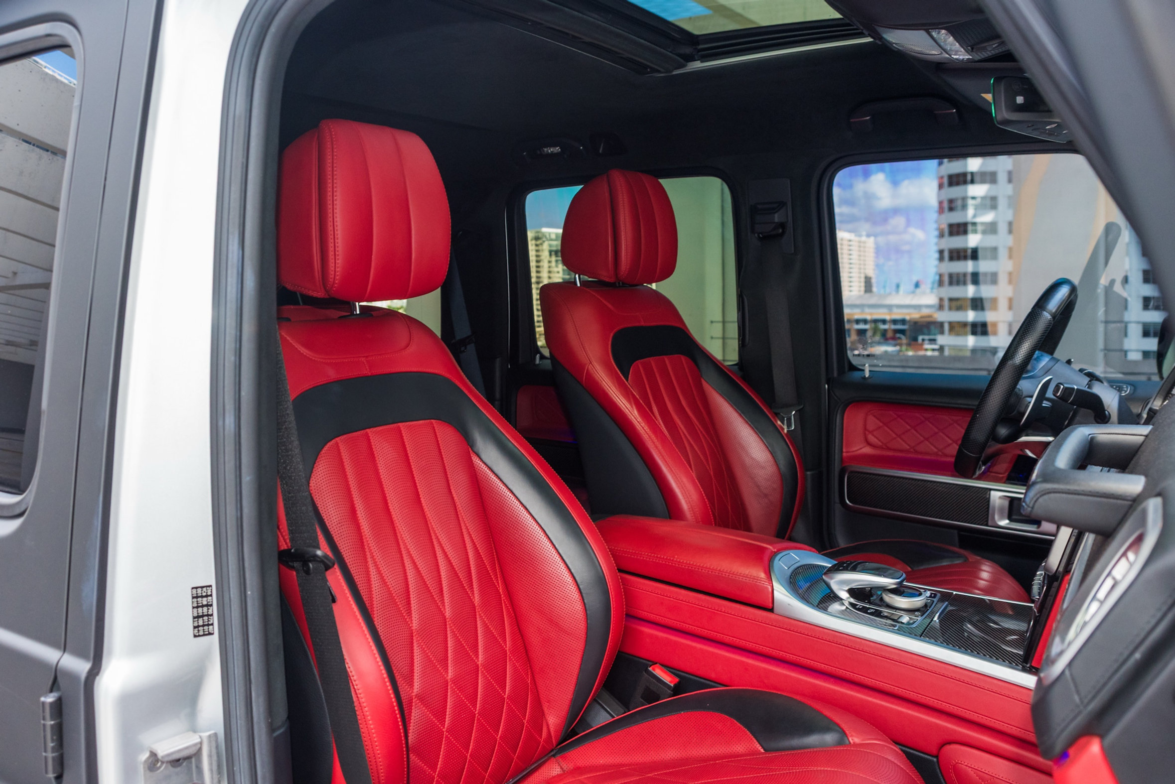 Mercedes-Benz G550 