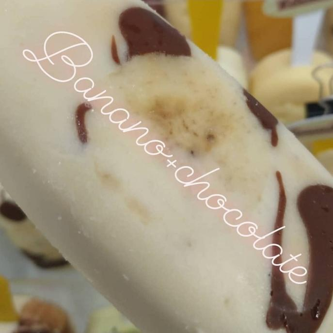 Paleta de Banano y Chocolate