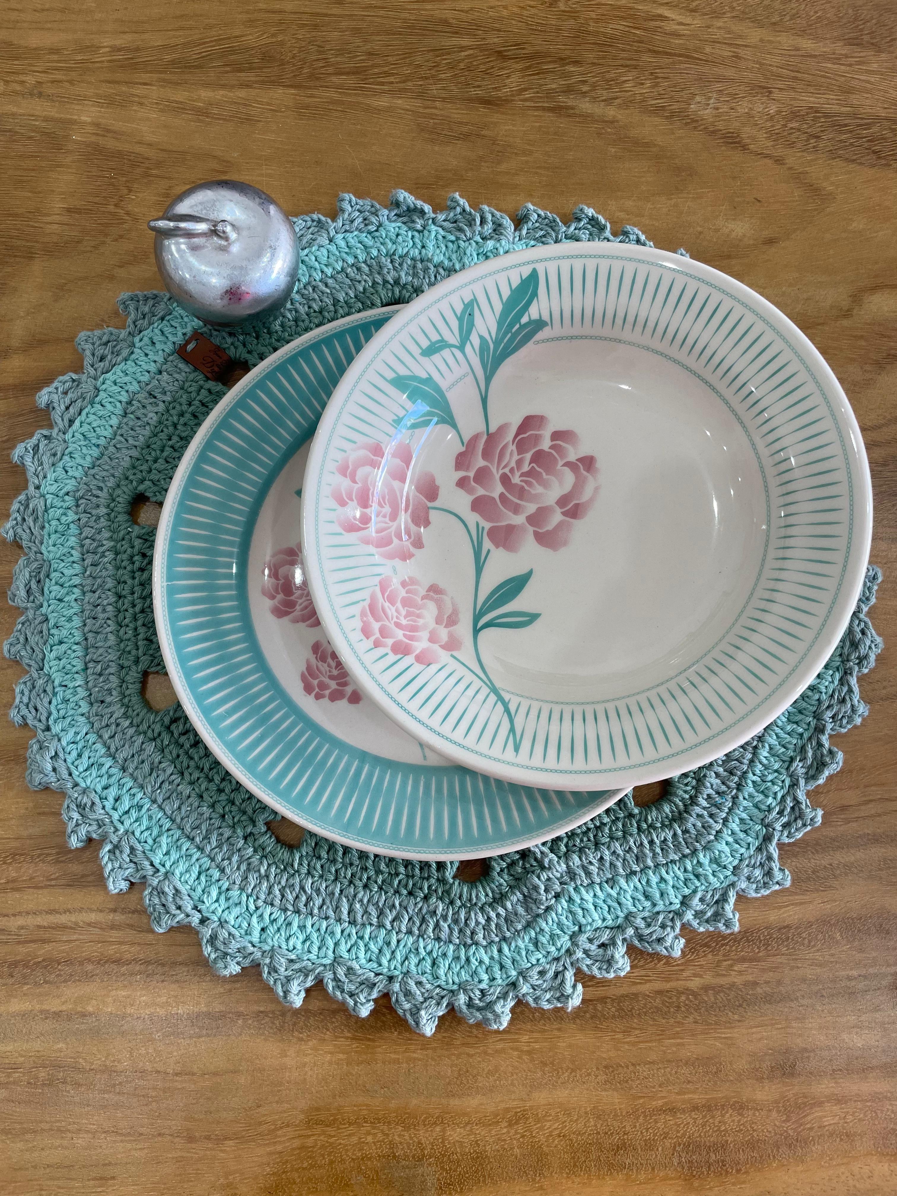 Conjunto de pratos florais
