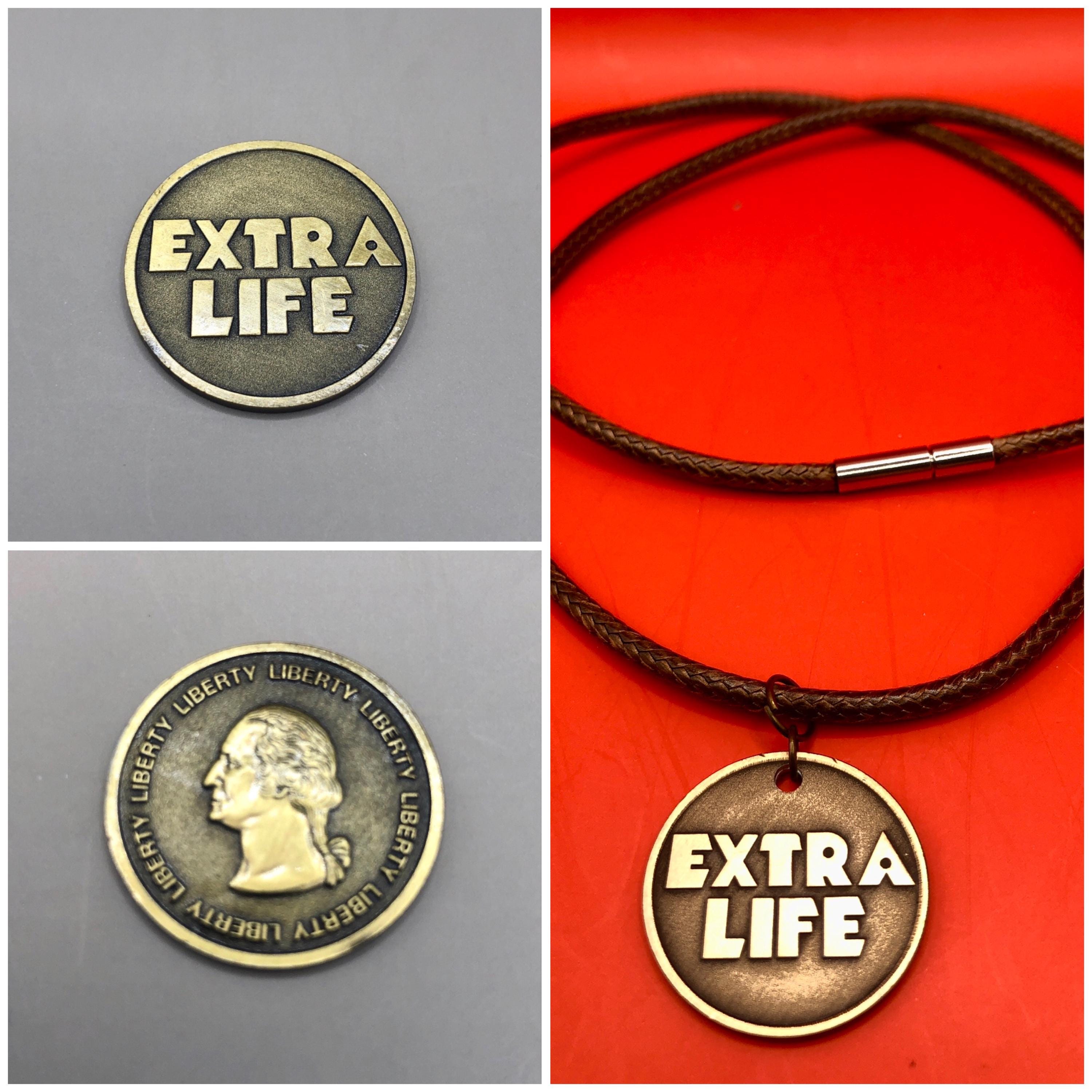 Ready Player One - Extra Life Coin / Necklace
