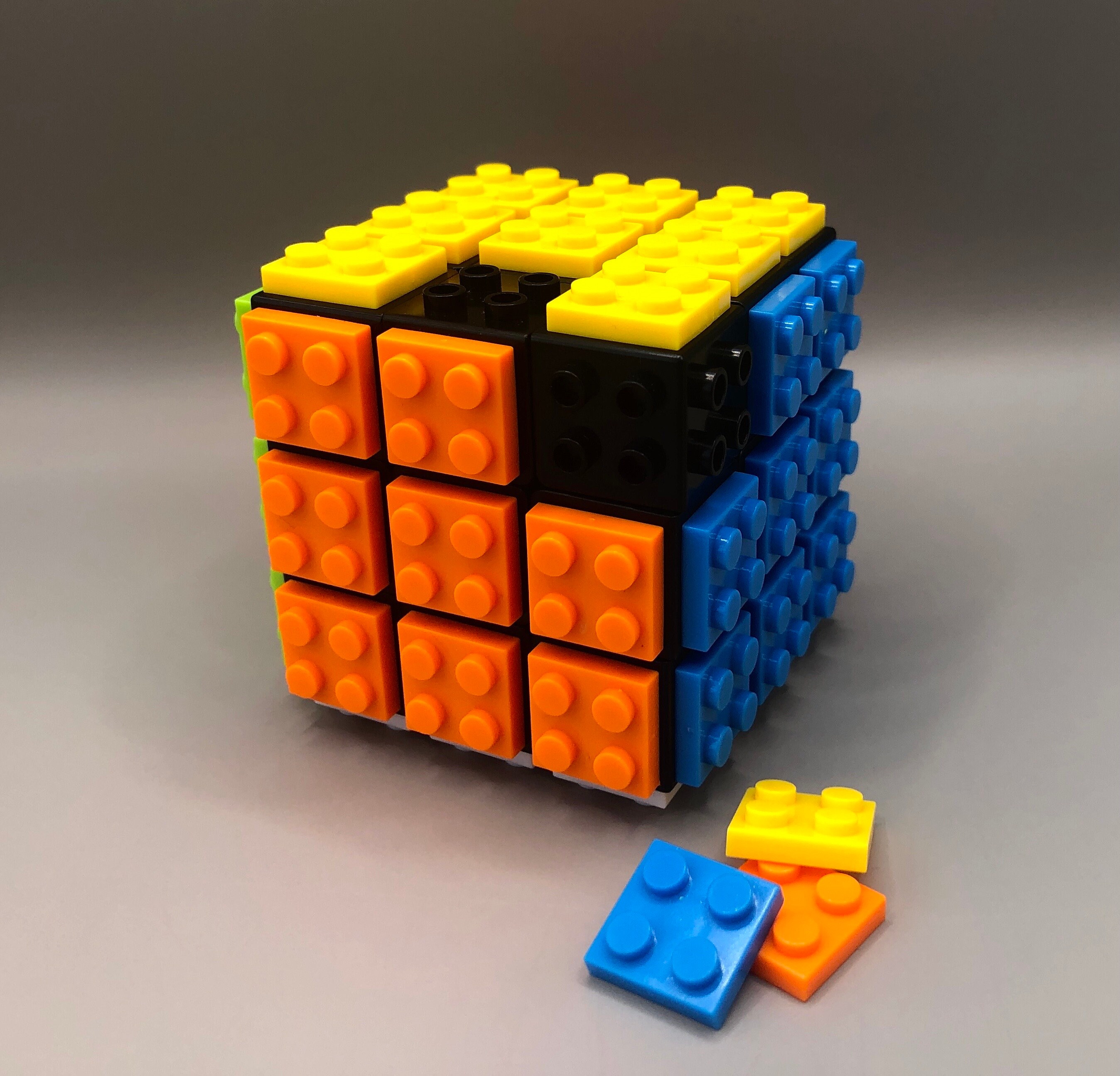 Puzzle cube & tile remover