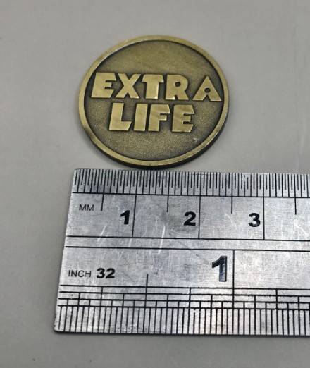 Ready Player One - Extra Life Coin / Necklace