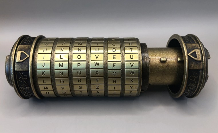 Vintage Da Vinci code cryptex / Puzzle / Prop