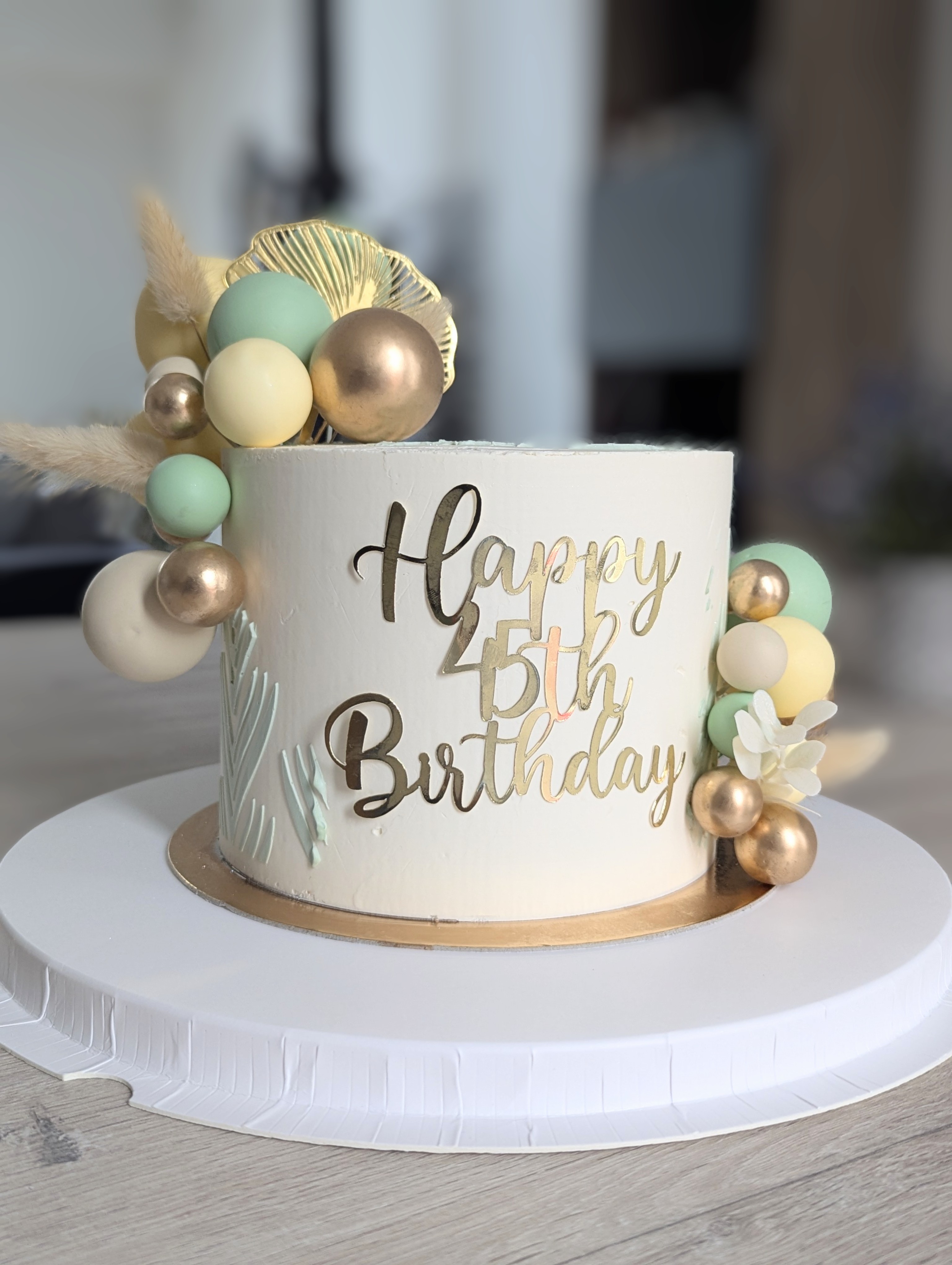 Layer Cake Happy Birthday
