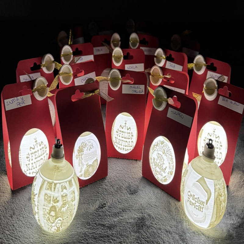 Adornos navideños personalizados