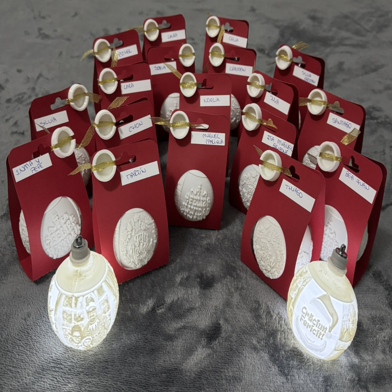 Adornos navideños personalizados