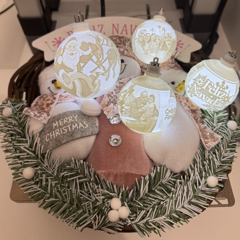 Adornos navideños personalizados