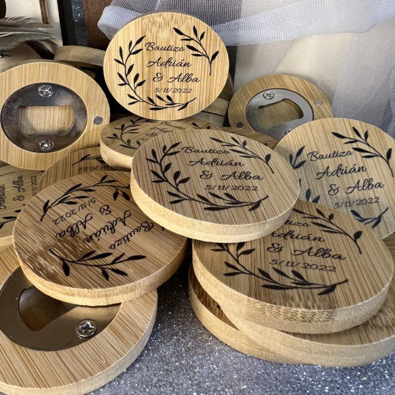 Abrebotellas de madera personalizada