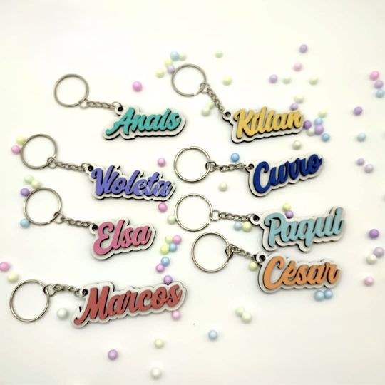 Llaveros personalizados con nombres