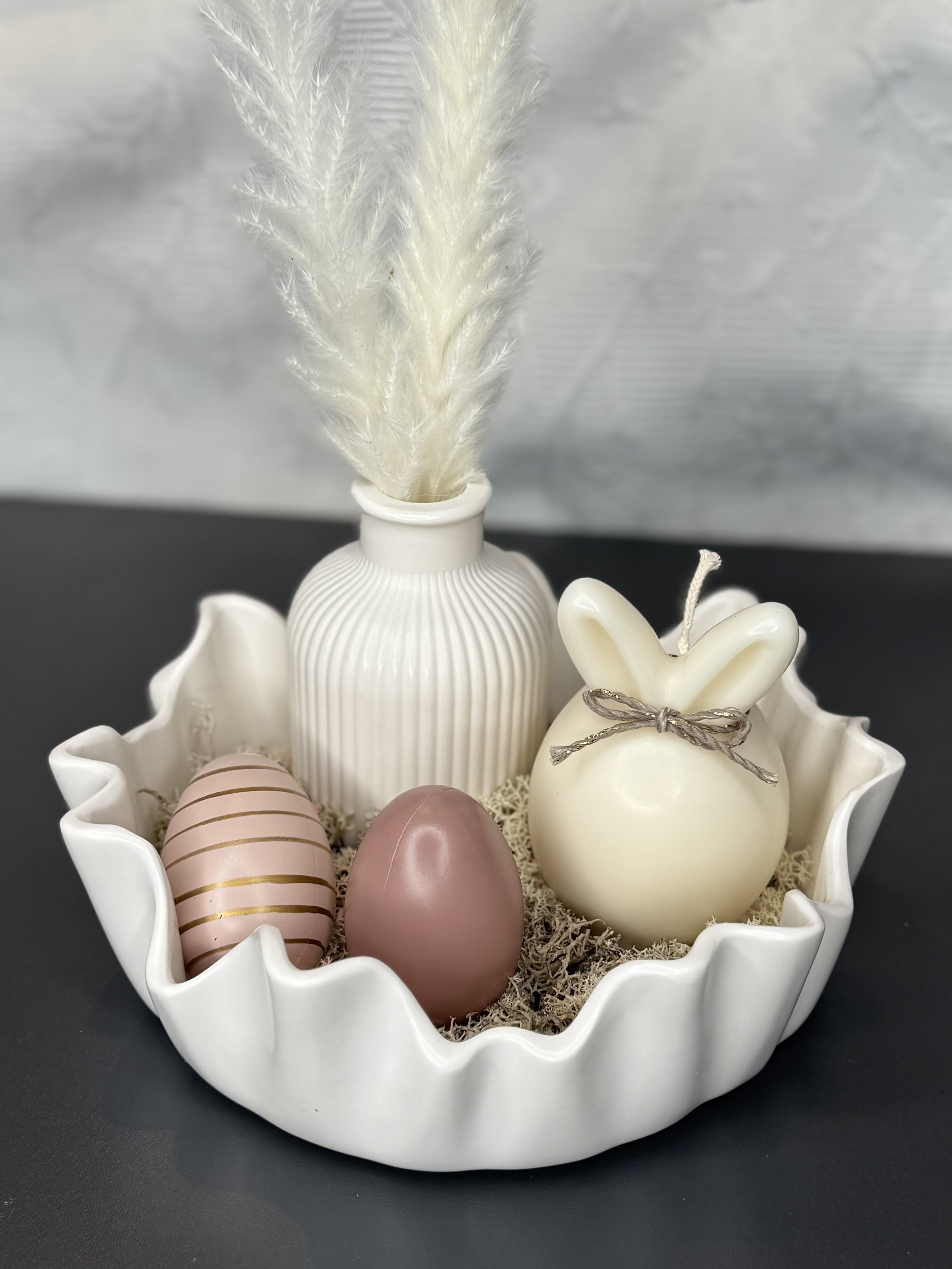 "Fairy Bowl" Schale aus Gips-Acrylharz; Wunschfarbe möglich 